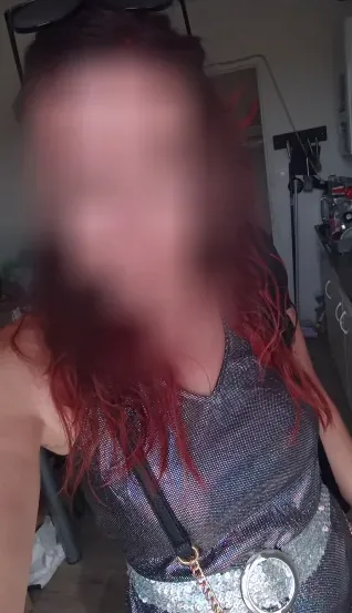 Emilie, 39