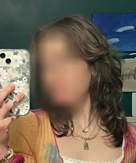 Karoline, 20