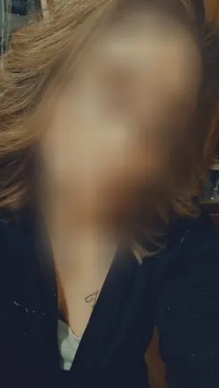 Katrine, 29
