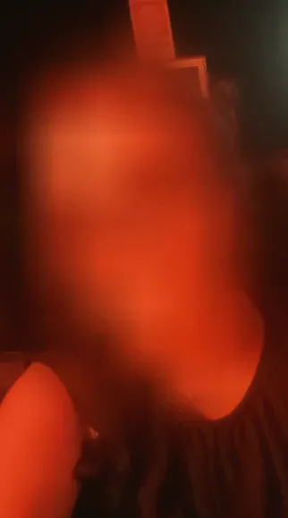 Leyla, 24