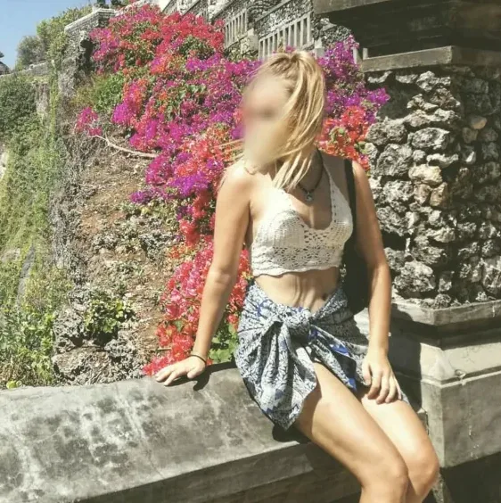 Maria, 20