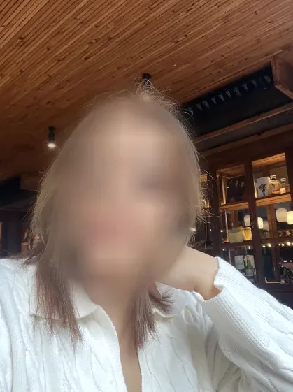 Marie, 40